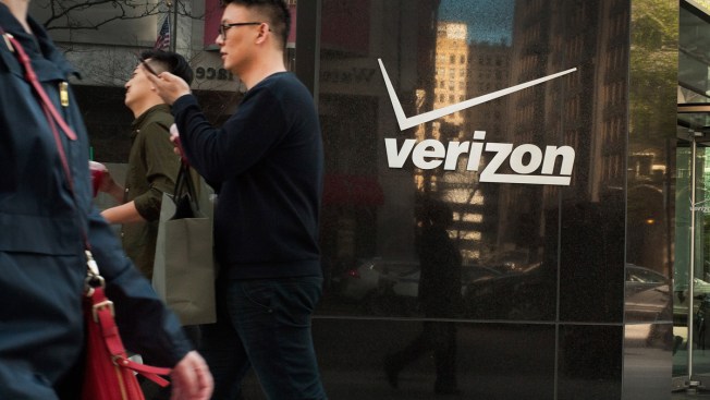 Yahoo Approves $4.5 Billion Sale to Verizon