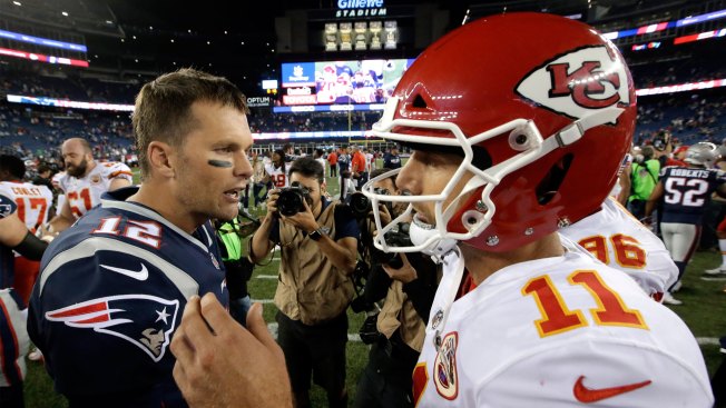 Chiefs upset Patriots, 42-27 in NFL season opener Chiefs upset Patriots, 42-27 in NFL season opener