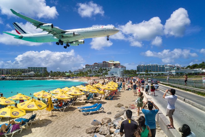 Jet Blast at St. Maarten's Seaside Airport Kills Tourist