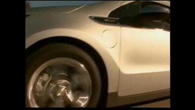 Congressman Darrell Issa and republicans have been critical of President Obama?s push to get one million new electric cars on the road by 2015.