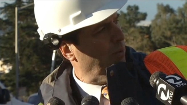 Heavy equipment crews rolled up at daybreak on Wednesday in a Daly City neighborhood to resume cleanup efforts where a water main broke causing a mudslide the day before.The cleanup was going well, with the sun out, but crews feared that rain is soon on the way and will hamper their efforts. Christie Smith reports.