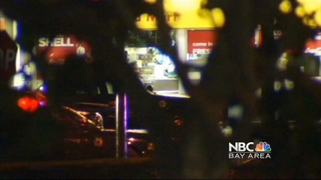 Oakland police and Alameda County sheriff's deputies are in a standoff with a suspect who has barricaded himself inside a home in Oakland tonight, a sheriff's official said. Cheryl Hurd reports.