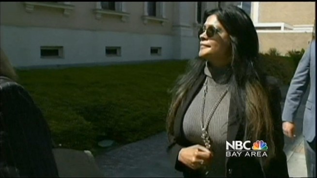 It is a fight for his money. Thomas Kinkade's girlfriend and wife battle it out for the late artist's money.