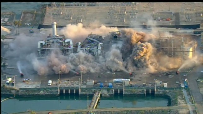 Watch the implosion of the Chula Vista power plant on Saturday Feb. 2, 2013. <a href=