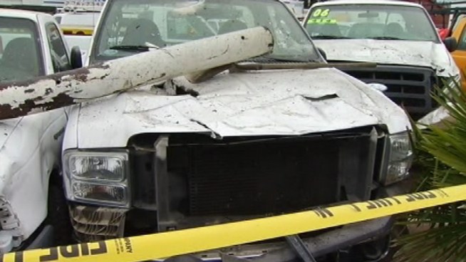 A 42-year-old Modesto driver who sneezed early Thursday morning ended up ramming his dump truck into 10 cars at the United Auto Center in San Leandro. Christie Smith shows us the damage.