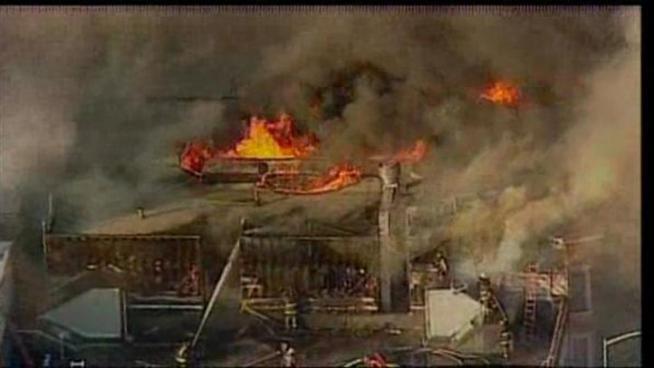 Raw video of a fire that broke out at the Park Hotel on Folsom Street, Wednesday, May 4, 2011.