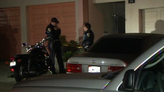 A scary scene overnight in the Richmond District of San Francisco after a group of men break into an apartment and tie up and rob a group of roommates. Christie Smith reports.