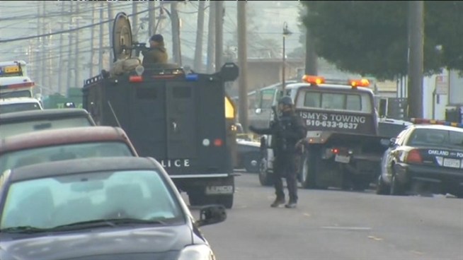 Five people are now in custody after an undercover Oakland police officer was shot in the arm on Monday along Seminary Avenue. Watch some of the arrests.