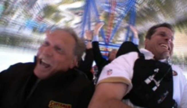 Mayors are betting. Fans are betting. And now, amusement parks are making friendly wagers about who is going to win the Super Bowl, too.