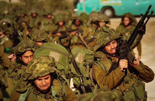 Israeli Forces Storm Gaza Neighborhood