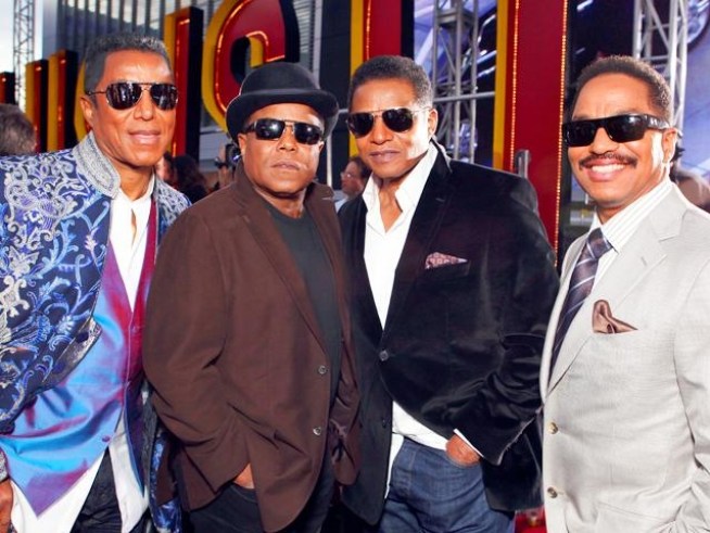 Jermaine, Marlon, and a tearful <a title=