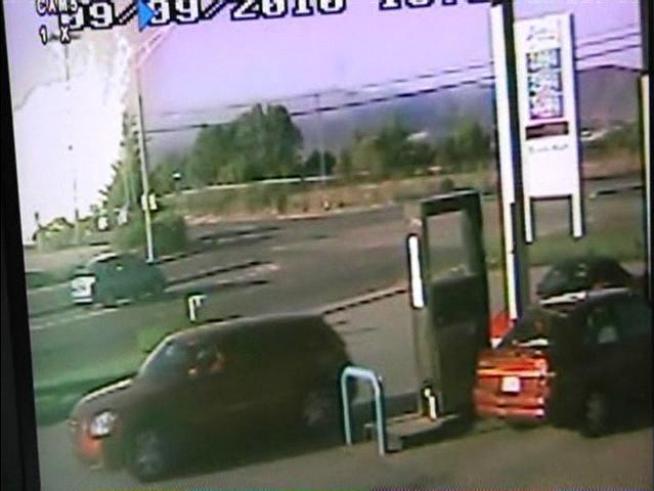 Watch as people just a few blocks away from the deadly gas line explosion in <a title=