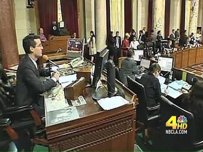 LA's boycott resolution sparks a threat over power the city receives from Arizona