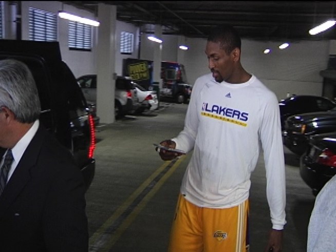 Still in uniform, Ron Artest talks about his big night and what happened to his jersey. 