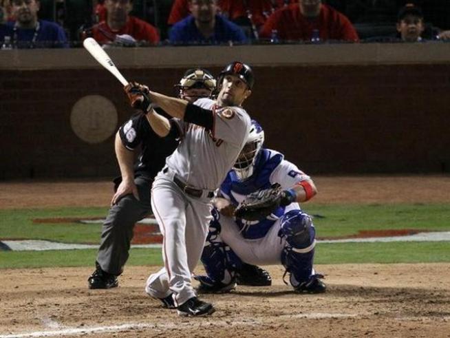 The Giants lose Game 3 of the World Series 4-2 to the <a title=