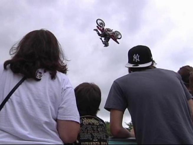 Freestyle motocross star <a title=