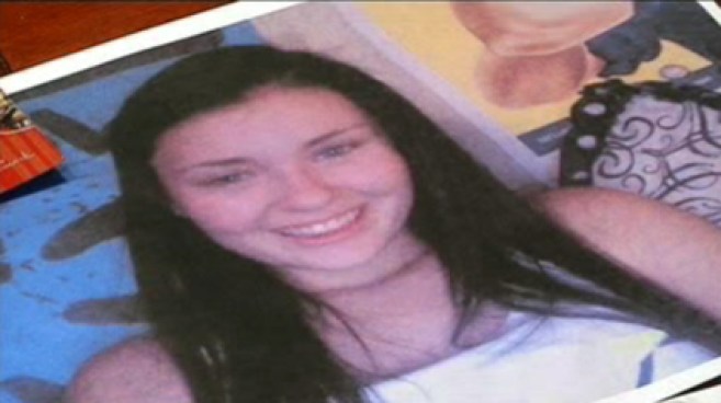A 19-year-old Petaluma girl has not been seen since going missing on New Year's Eve in South Lake Tahoe. NBC Bay Area's Monte Francis reports from Alyssa Byrne's hometown.