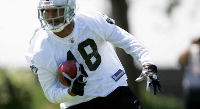Raider Rookie "Pantses" AFC Rival at Symposium