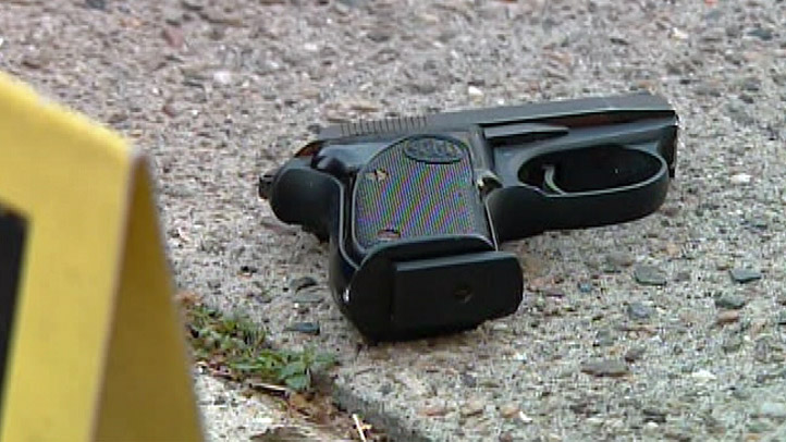 The+suspect+allegedly+used+this+gun+to+shoot+at+a+police+officer+in+Kensington.