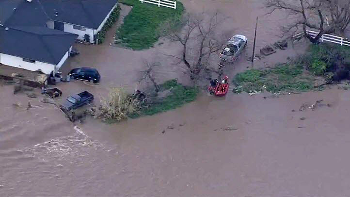 Cleanup Begins In Hollister After Floods Swallow Homes Nbc Bay Area