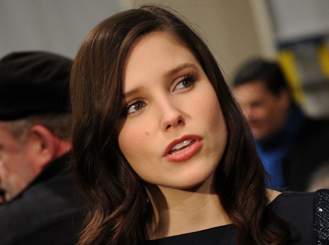 011211 sophia bush 01