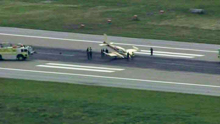 Small Plane Makes Emergency Landing at San Jose International Airport ...