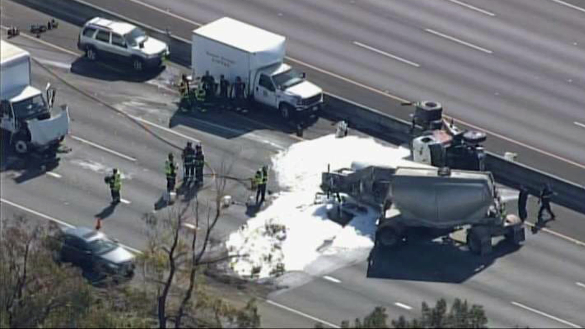 Westbound San Mateo Bridge Reopens After BigRig Crash, Oil Spill NBC