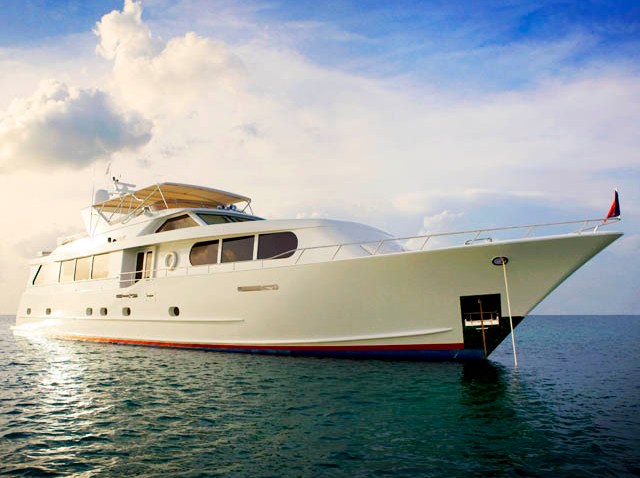 092109 Yacht