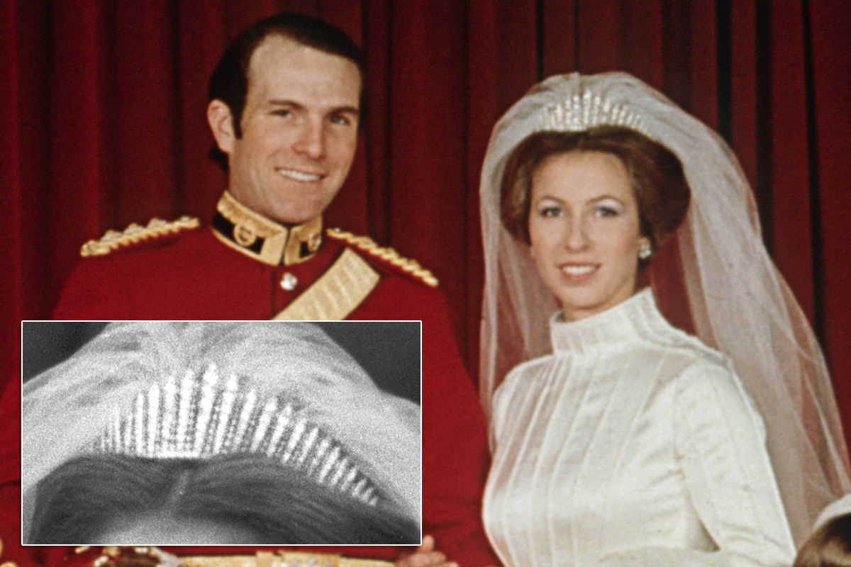 Zara Tindall Wedding Tiara Mrs M Tindall Aka Zara Phillips Under The