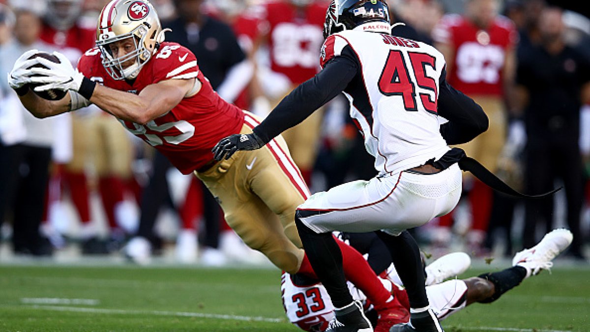 Julio Jones barely gets over goal line and Falcons get huge upset