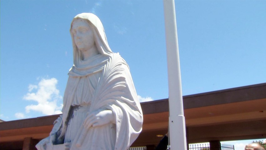 6-11-17_San_Leandro_Church_Statue