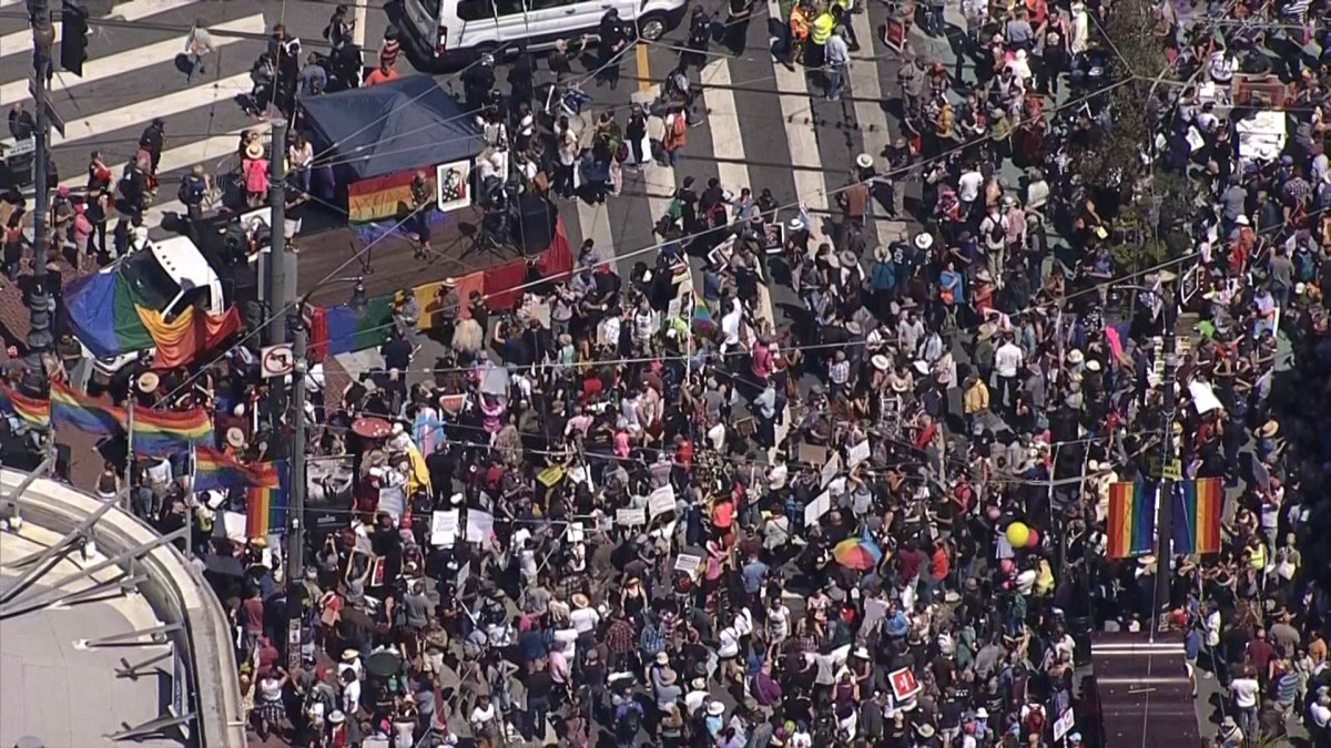 RAW: Teeming Crowd Protestsin San Francisco s Castro District