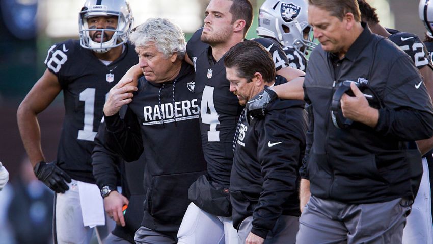 681239559_161224_coltsraiders181bb.jpg