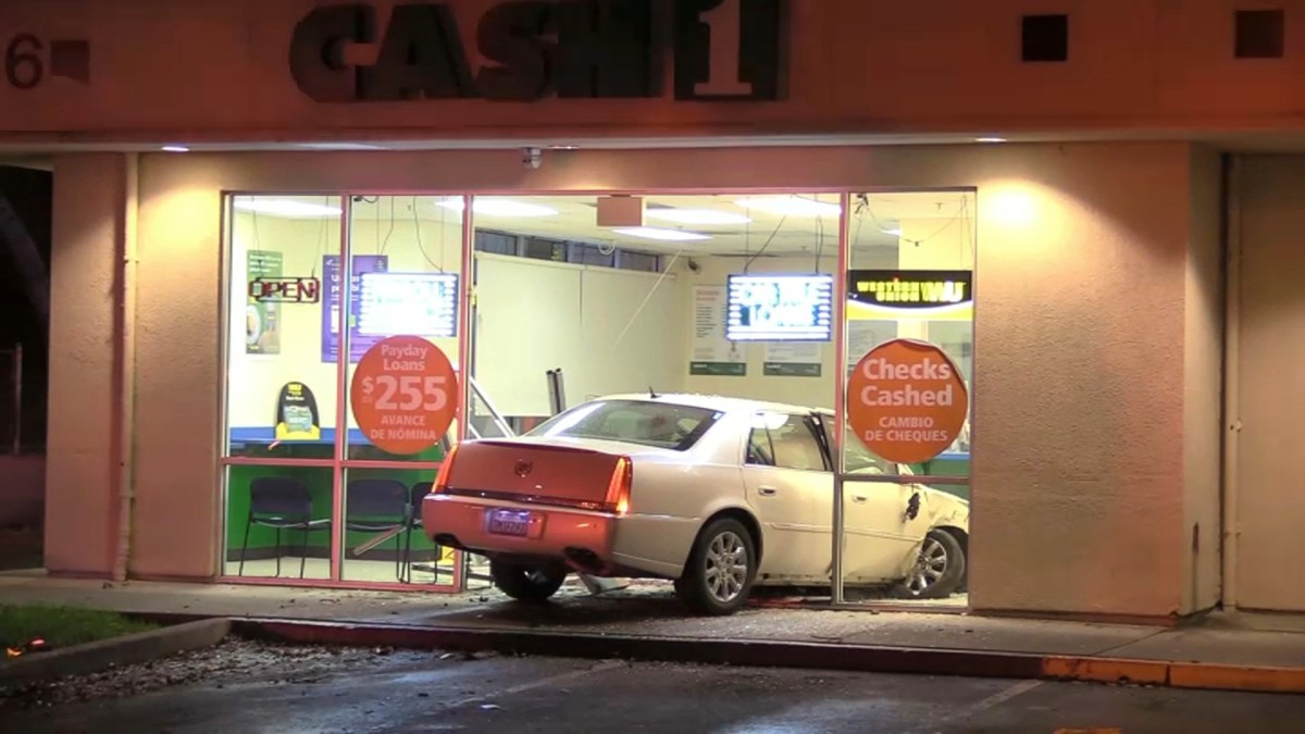 Driver Slams Into San Jose Business After Fleeing Police Nbc Bay