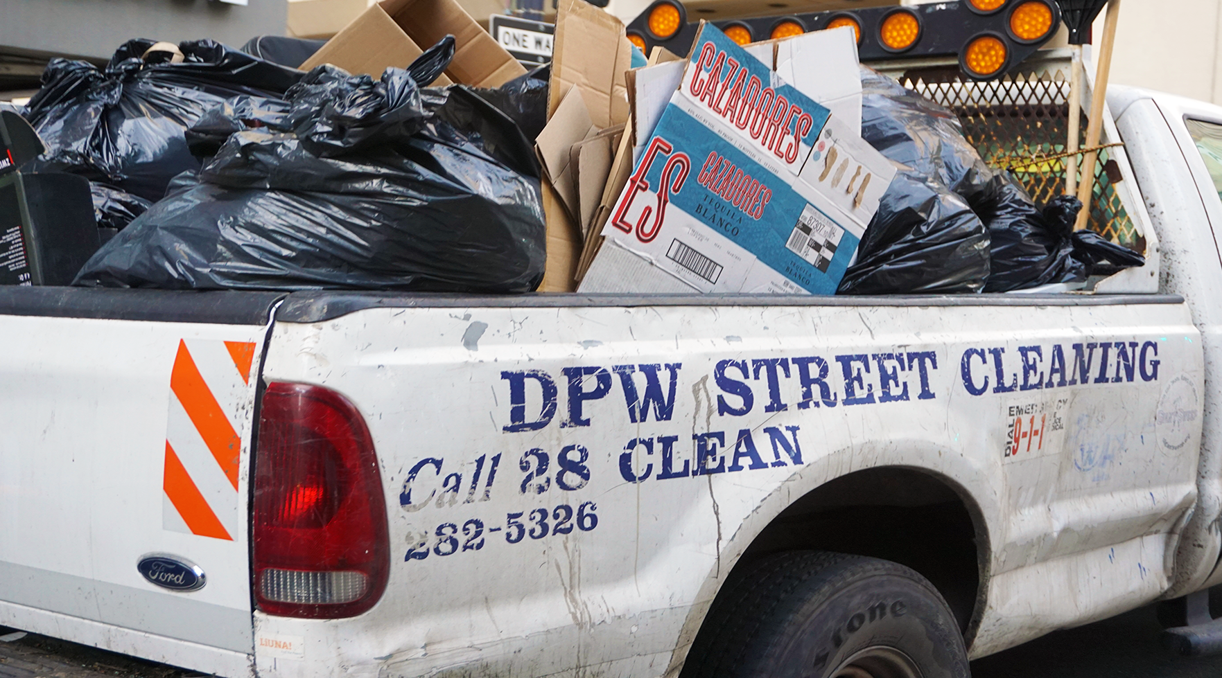 San Francisco StreetCleaning Crew Still Overloading Trucks After