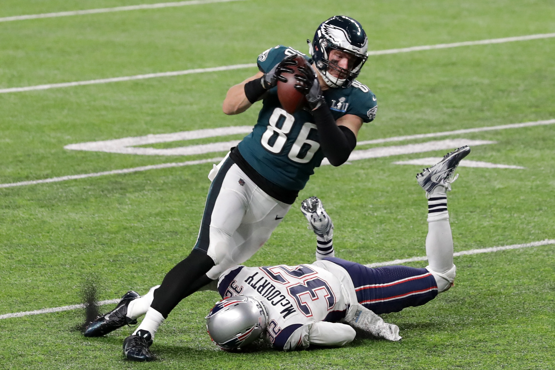 Philadelphia Eagles tight end Zach Ertz (86) reacts to the win as