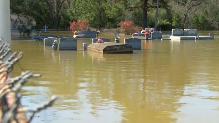 Flooded-Cemetary-NOLA-PM