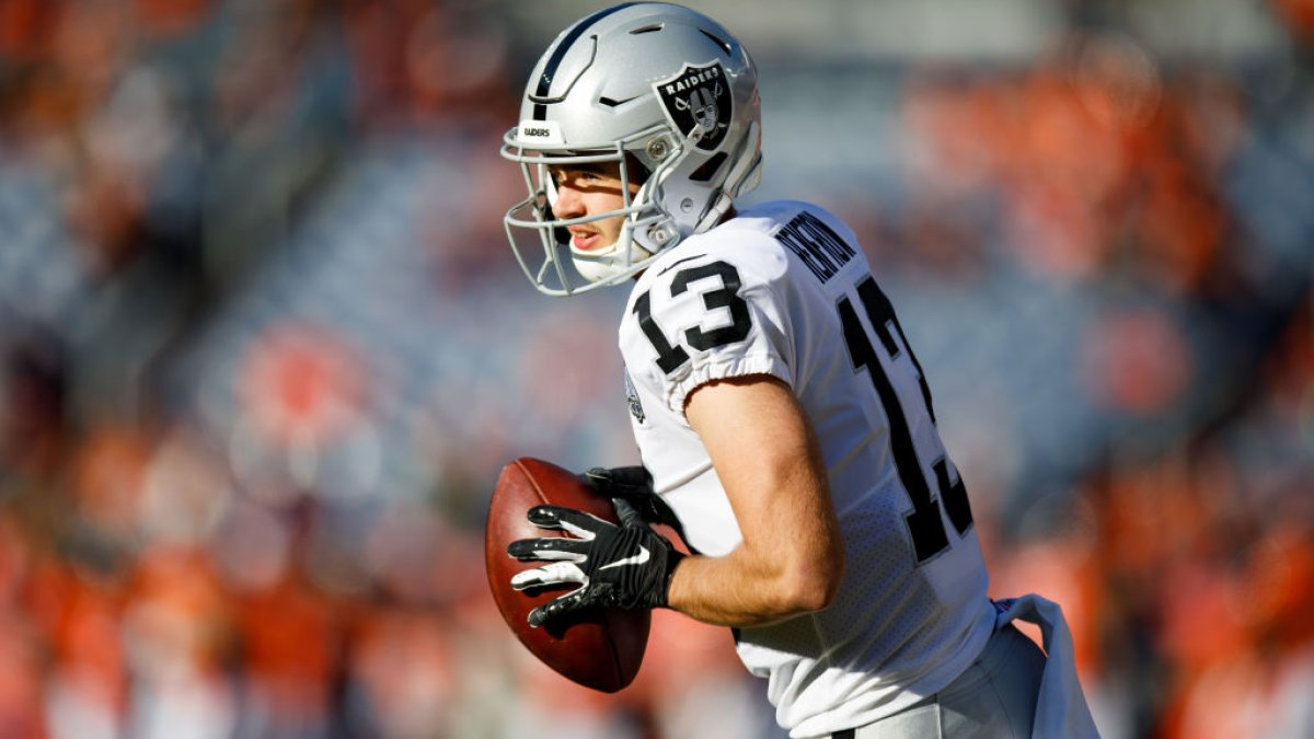 Raiders news: Hunter Renfrow, Foster Moreau out against Denver