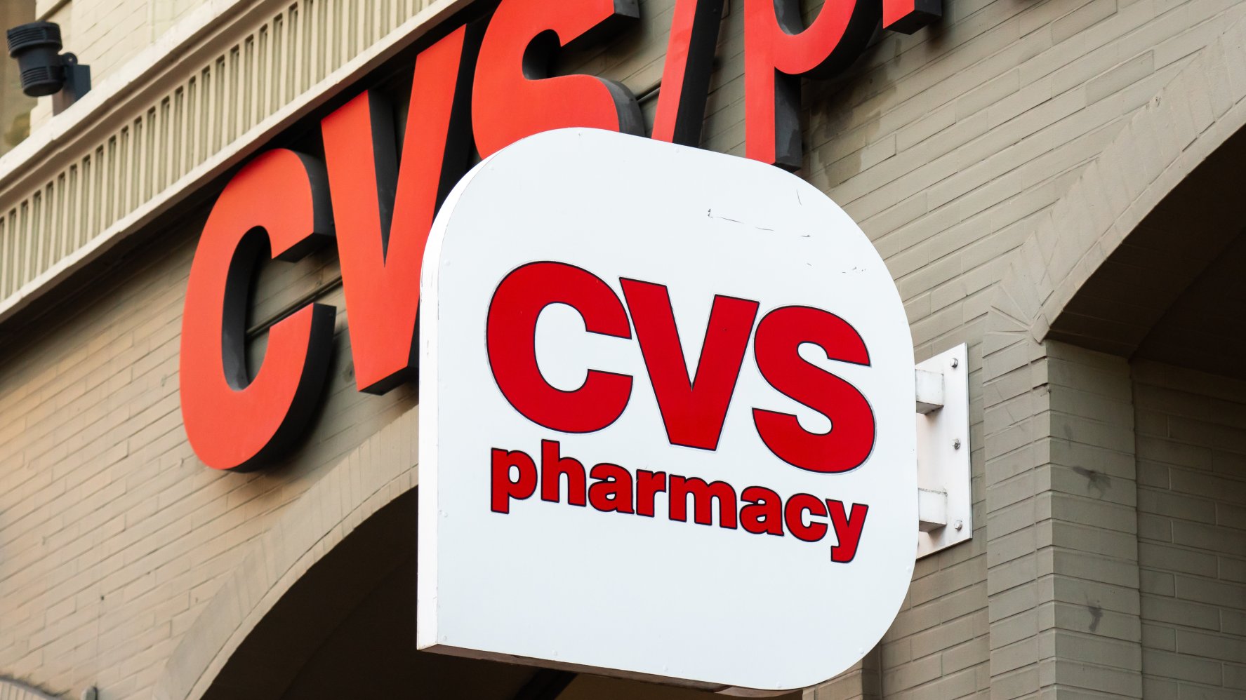 Walgreens pharmacy CVS and Walgreens Are Opening More Drive-Thru Coronavirus Testing Sites. Here’s What To Expect