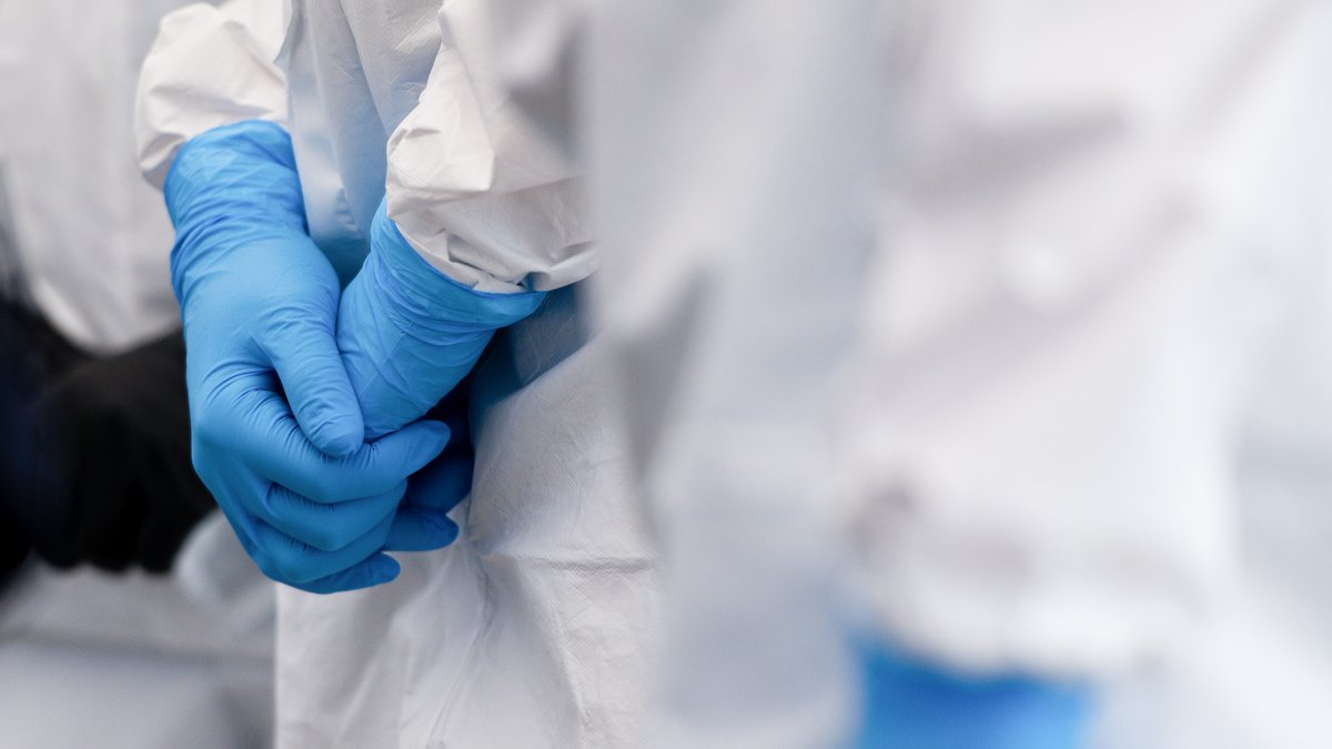 Stanford Doctor Discusses New Coronavirus Trial