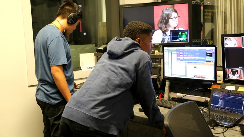 MEA_Production-Control room