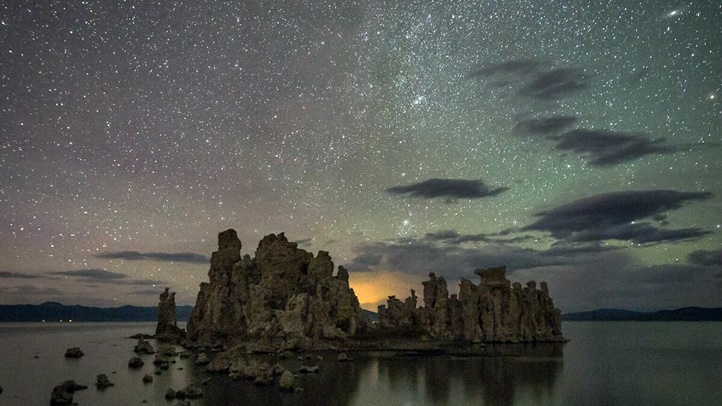 Mono_County-Mono_Lake-airglow-Jeff_Sullivan-7272