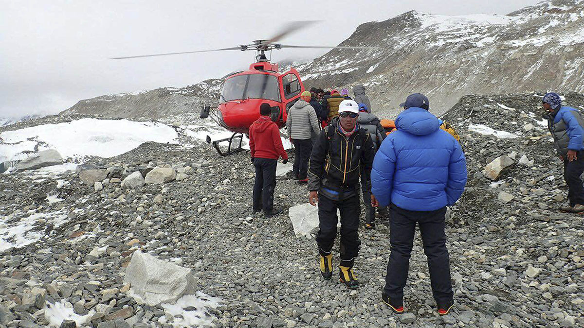 Exec Killed in Everest Avalanche, Google Commits $1M to Response
