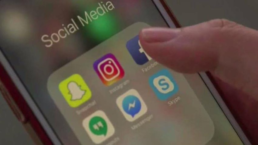 Social_Media_Risk.jpg
