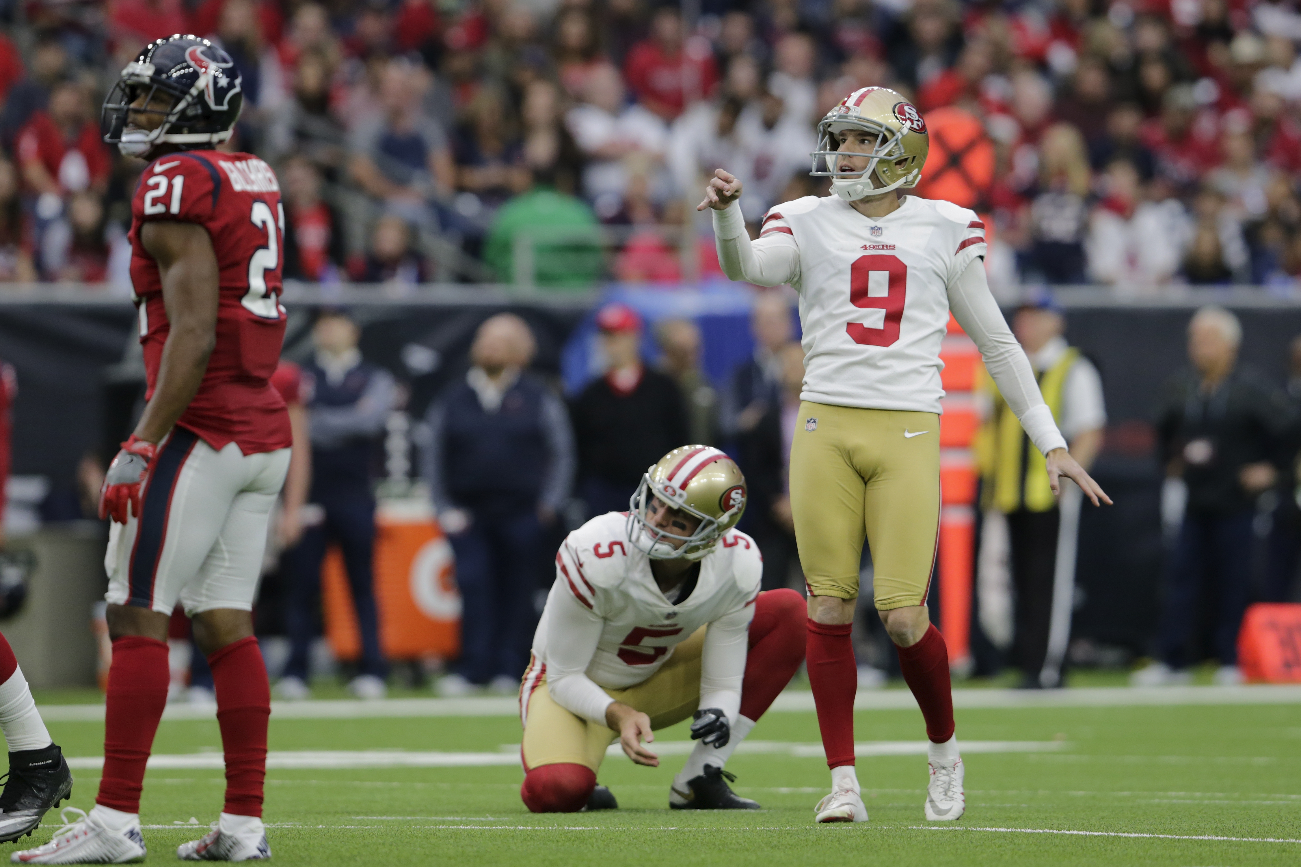 Dallas Cowboys hand Niners demoralizing loss, 40-10