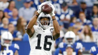 Tyrell Williams of the Raiders catches a pass.
