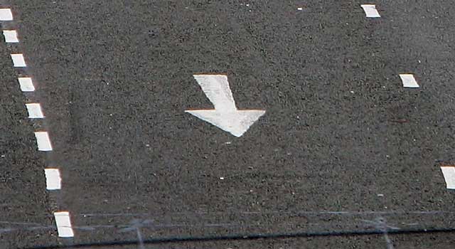 arrow_street_road
