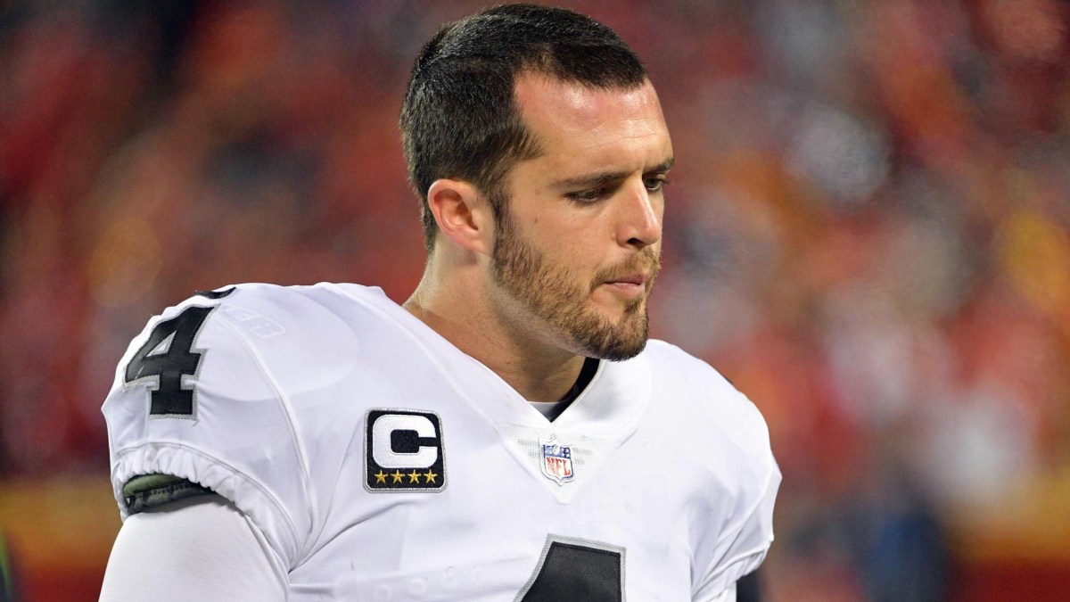 Is Derek Carr Too Sensitive? Raiders Qb Bashed By Nfl Coaches, Exec 