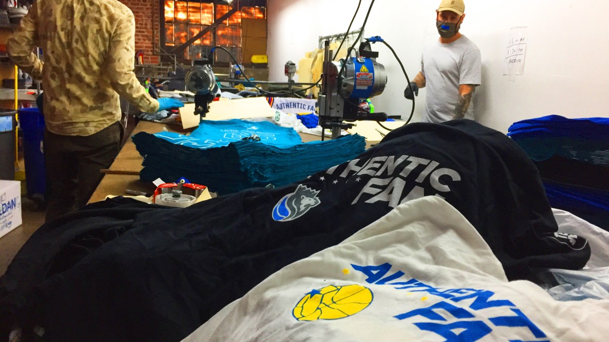 Sf Bag Maker Turns T Shirts From Bay Area Sports Teams Into