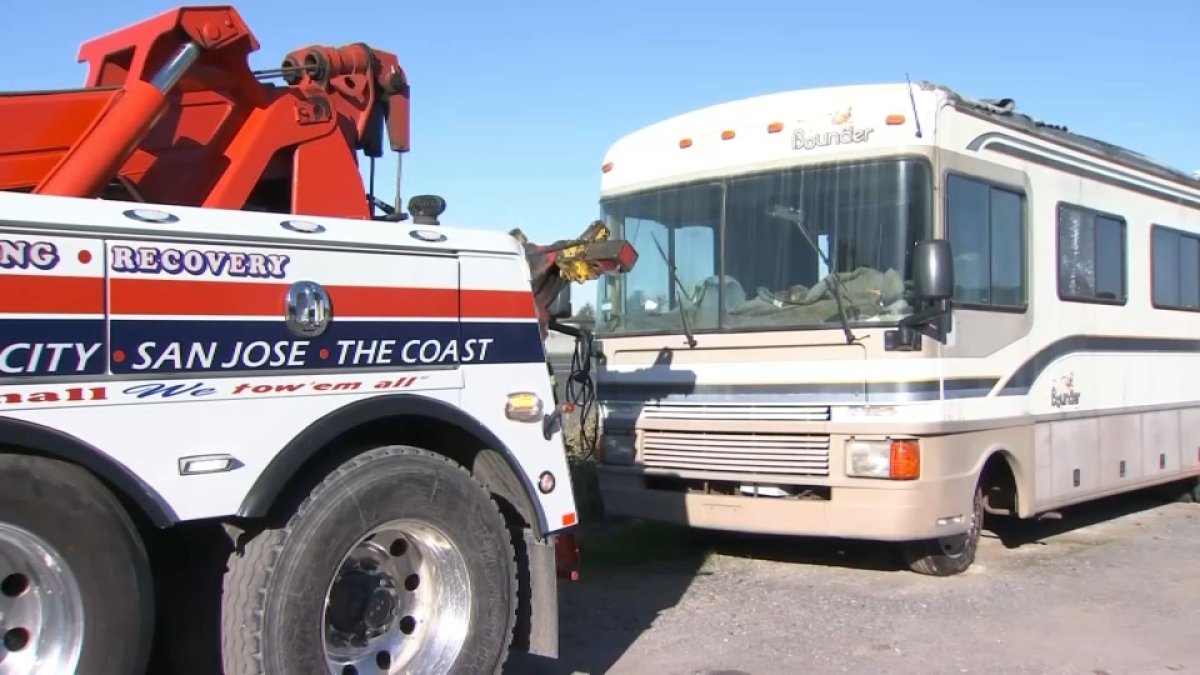 Fremont PD Clears RVs Parked Off Roadway in Front of Tesla Factory